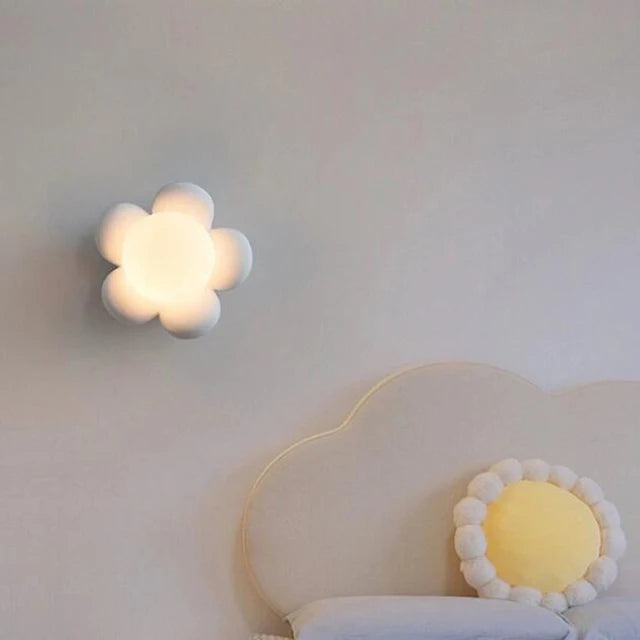 BlossomBeam - De Betoverende Bloemenlamp voor een Magische Kinderkamer