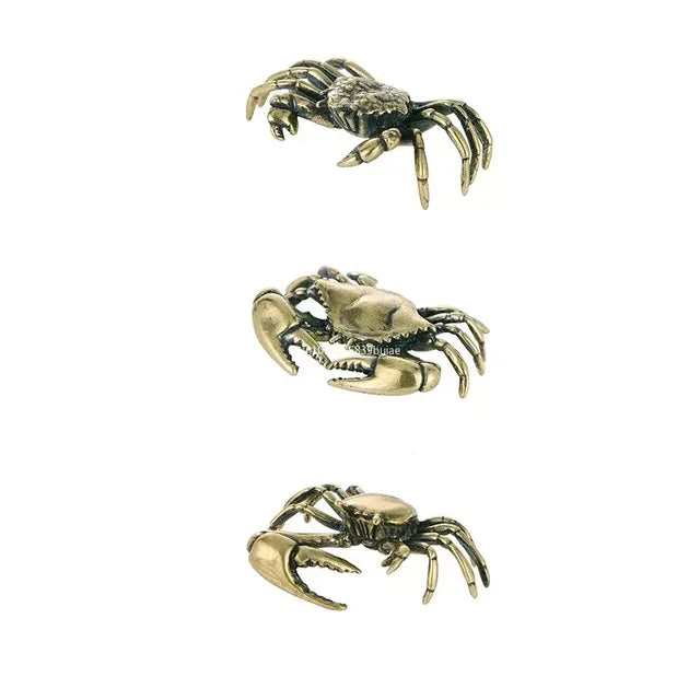Crab Chic – Verhoog de Elegantie van je Interieur met Gouden Krabben Beeldjes