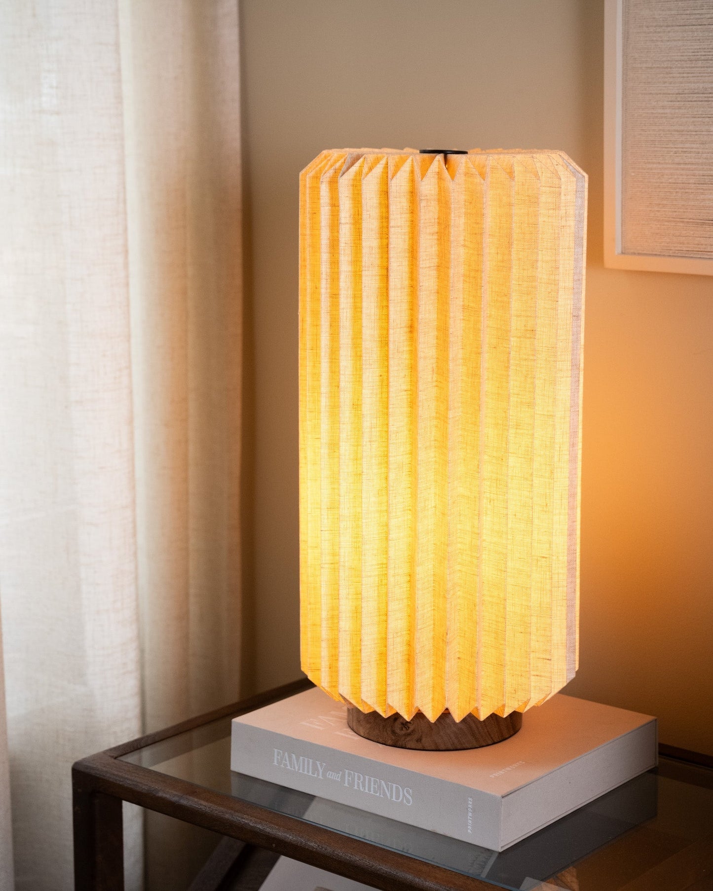 NaturLight – Een lamp die een rustgevend, natuurlijk gevoel aan elke kamer toevoegt.