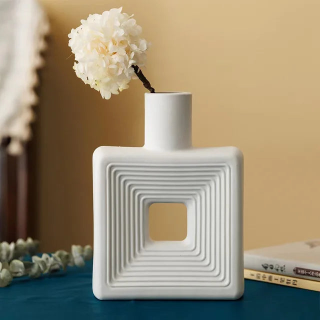 Alba Set – Twee Witte Vazende Perfectie voor Elke Ruimte