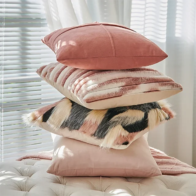 PinkLuxe - Breng stijl en luxe in je interieur met onze zachte roze kussenhoezen