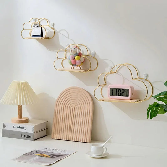 Cloudscape – De Zwevende Wolken Wandplank voor een Magische Kinderkamer