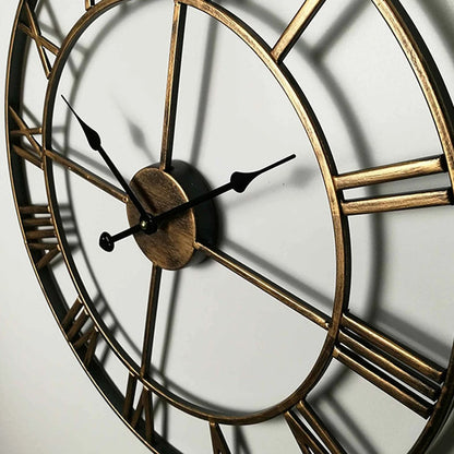GoldLine - Strakke Elegante klok in Zwart en Goud