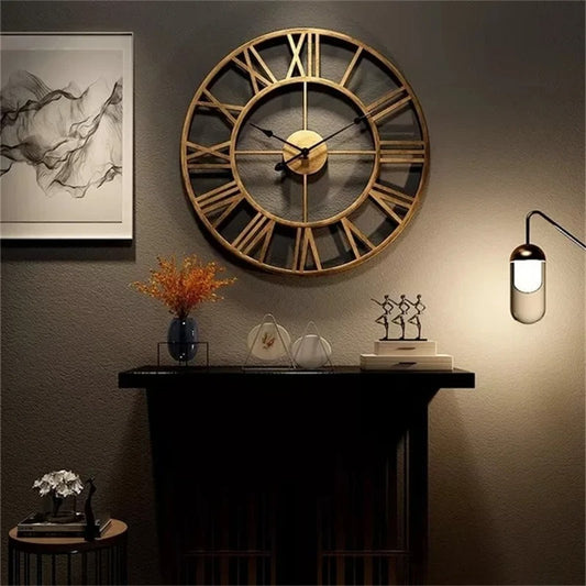GoldLine - Strakke Elegante klok in Zwart en Goud